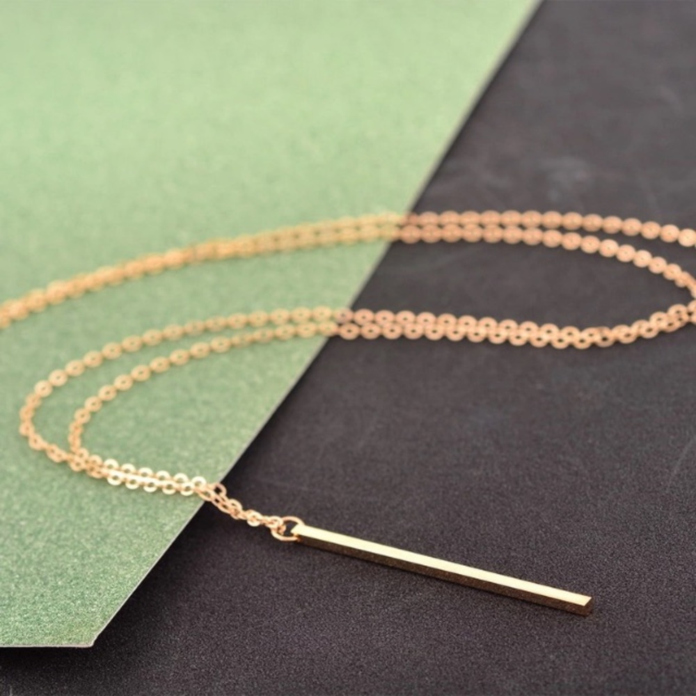 NEW!๐๐๐GOLDEN! LONG BAR NECKLACE!๐๐๐MODERN! - Picture 3 of 8